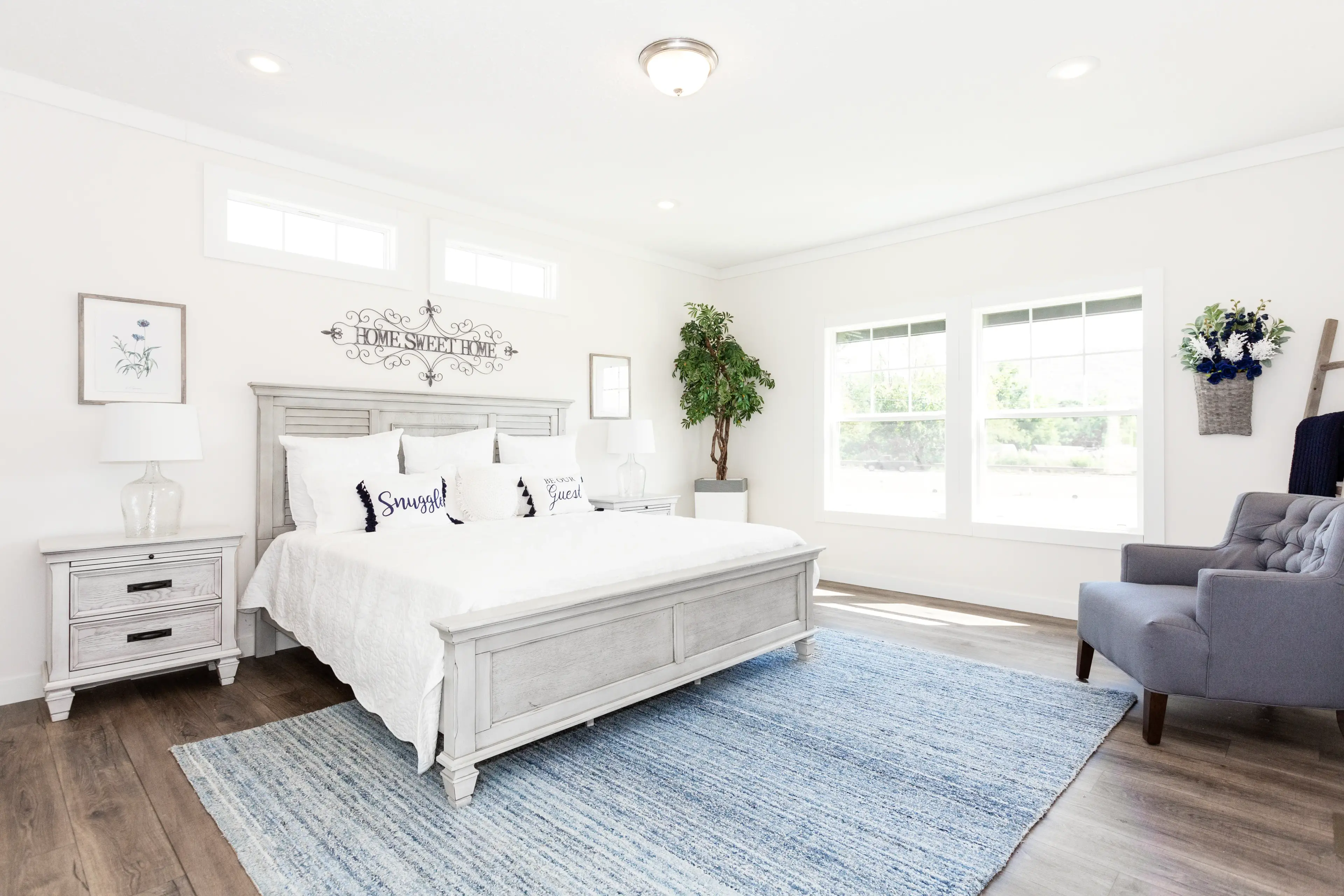 Southern Belle image